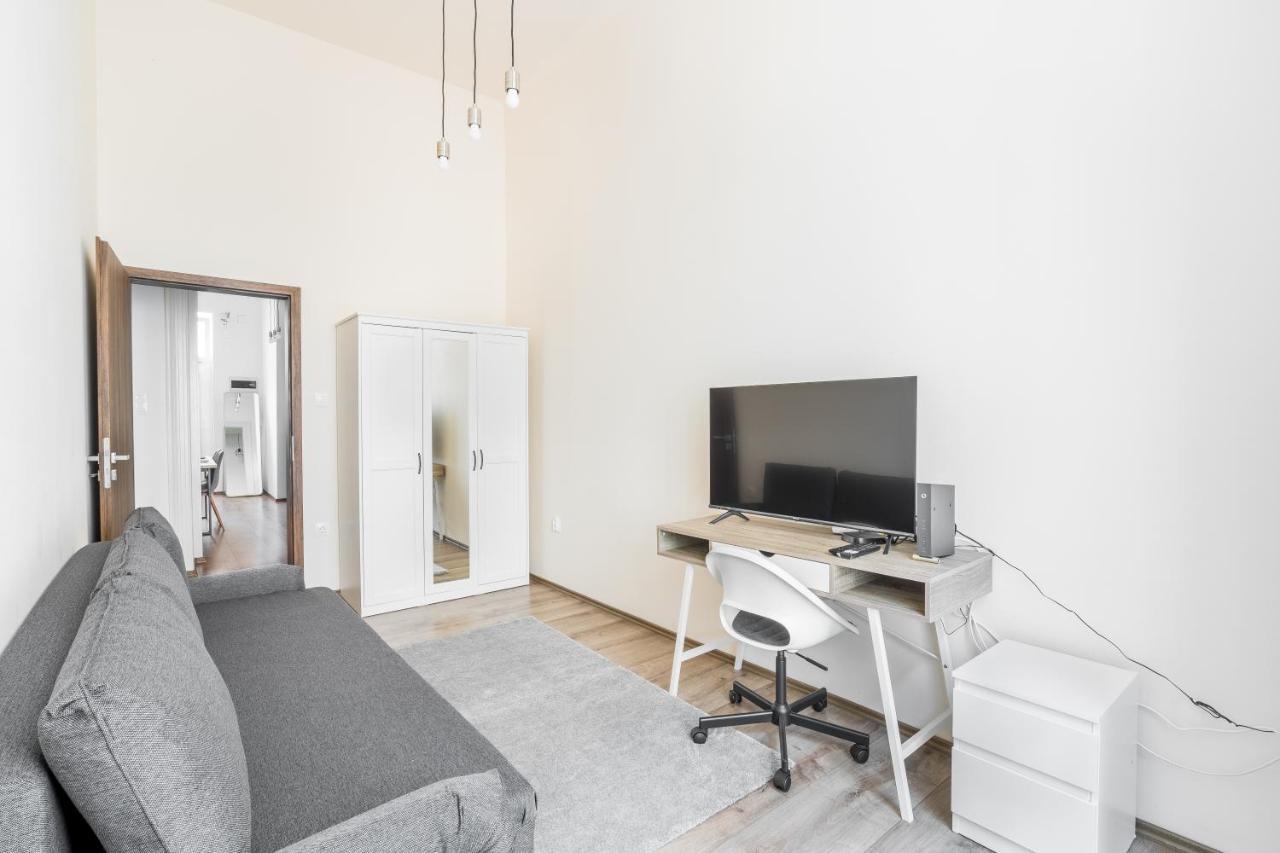 Lovely Urban Retreat - Budapest Luaran gambar